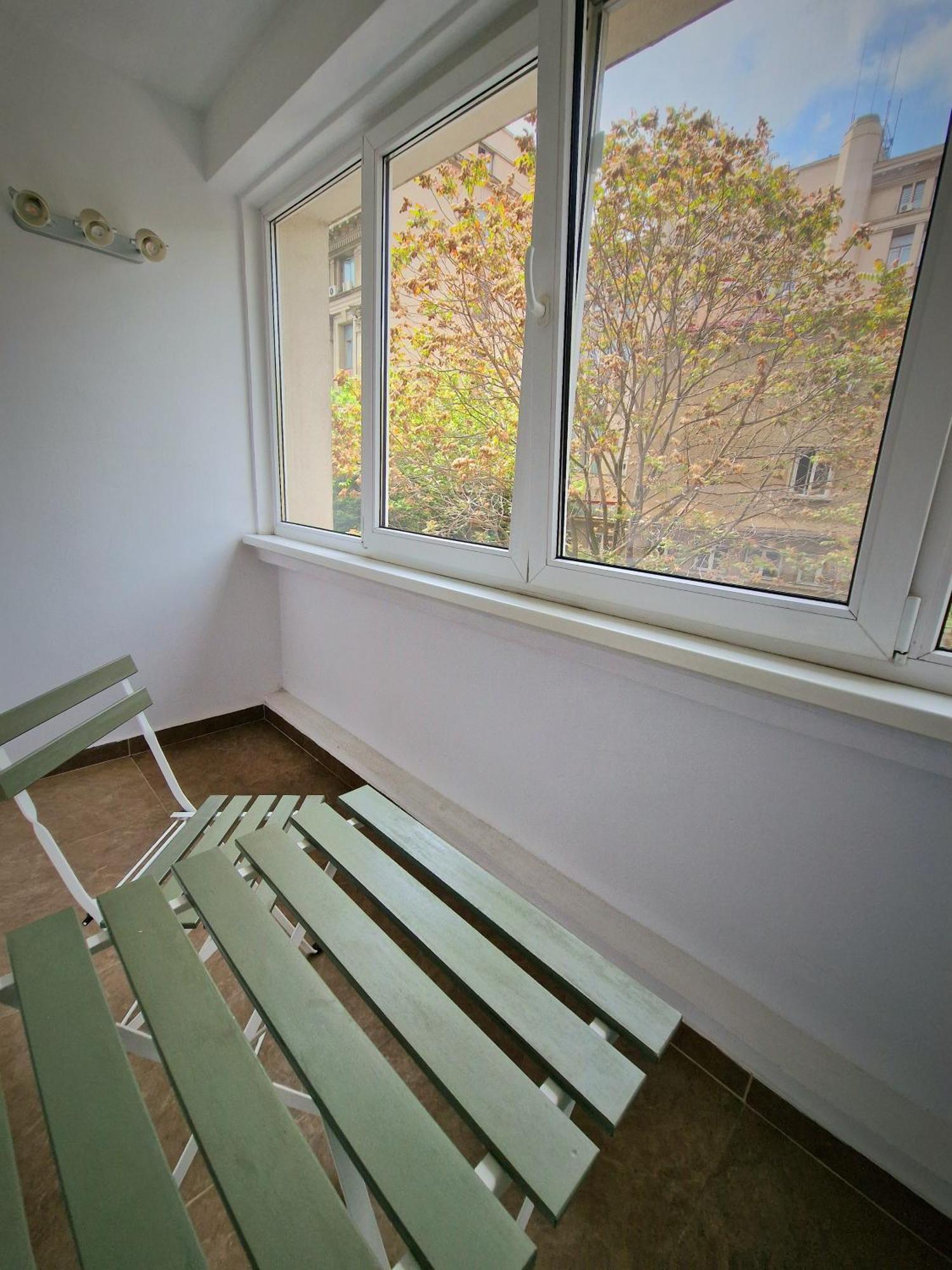 Old Town Central Oasis - Secured Parking Nearby - Self Check In - Metro Station At 1Min Bukarest Exteriör bild